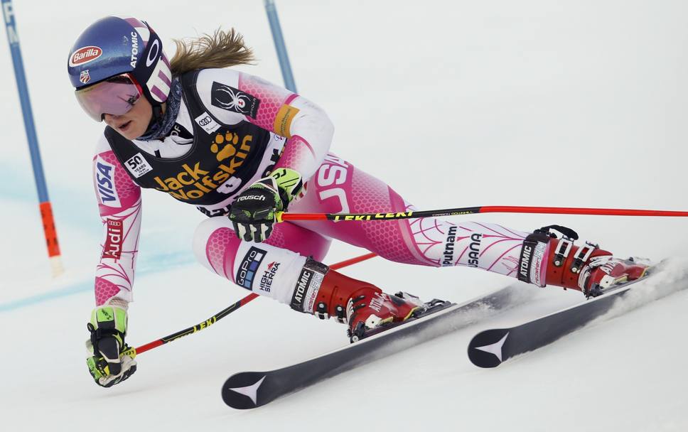 La statunitense Mikaela Shiffrin impegnata nella gara di slalom gigante valida per la coppa del mondo di sci a Maribor in Slovenia (Reuters)